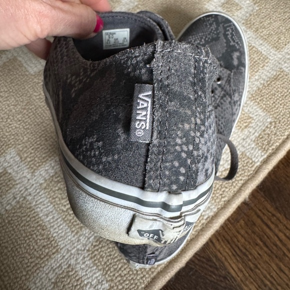 Vans Gray Snake Print Canvas Skate Sneakers Lace Up Low Top Shoes Size 9 - Picture 6 of 12